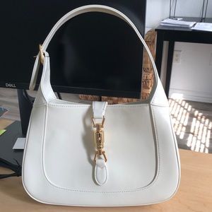 Gucci Jackie shoulder bag in white, leather, comes with extra longer strap